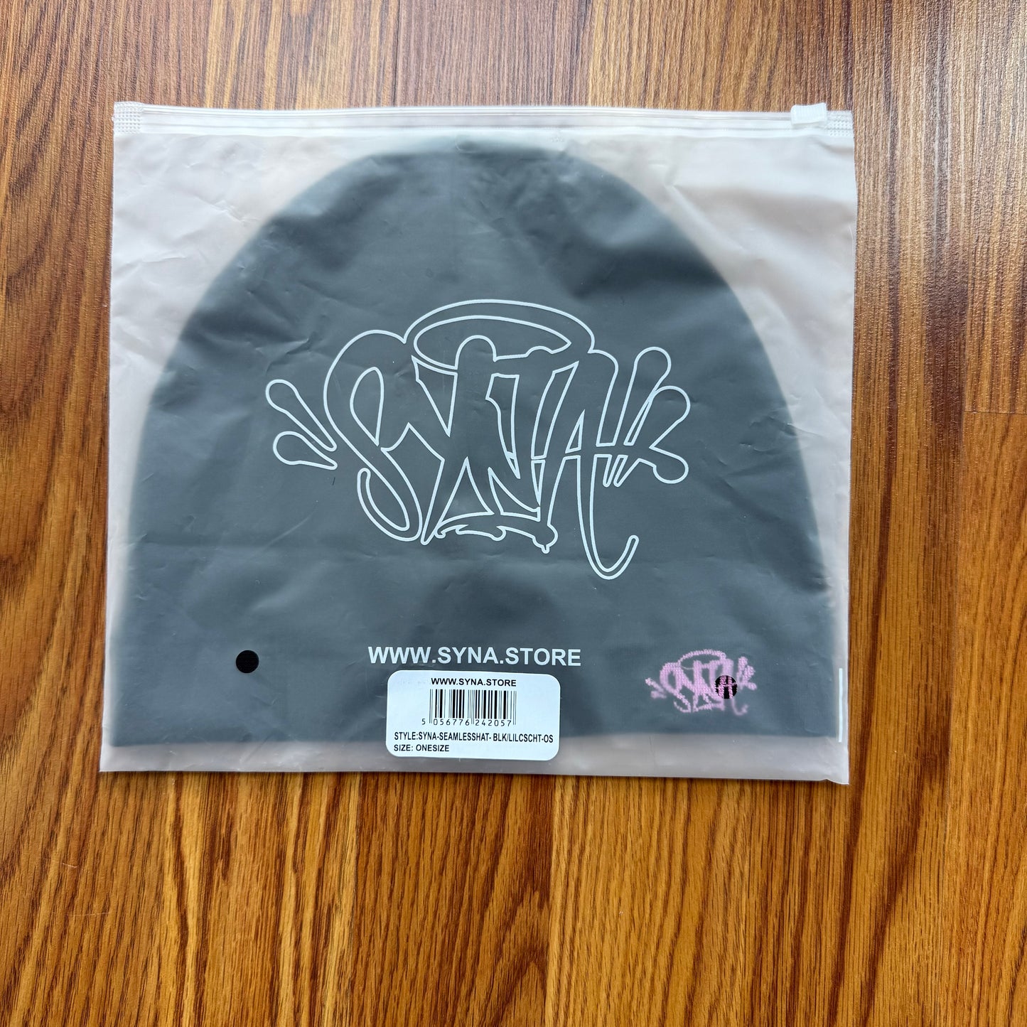 Syna World Black/Lilac Syna Skull Beanie